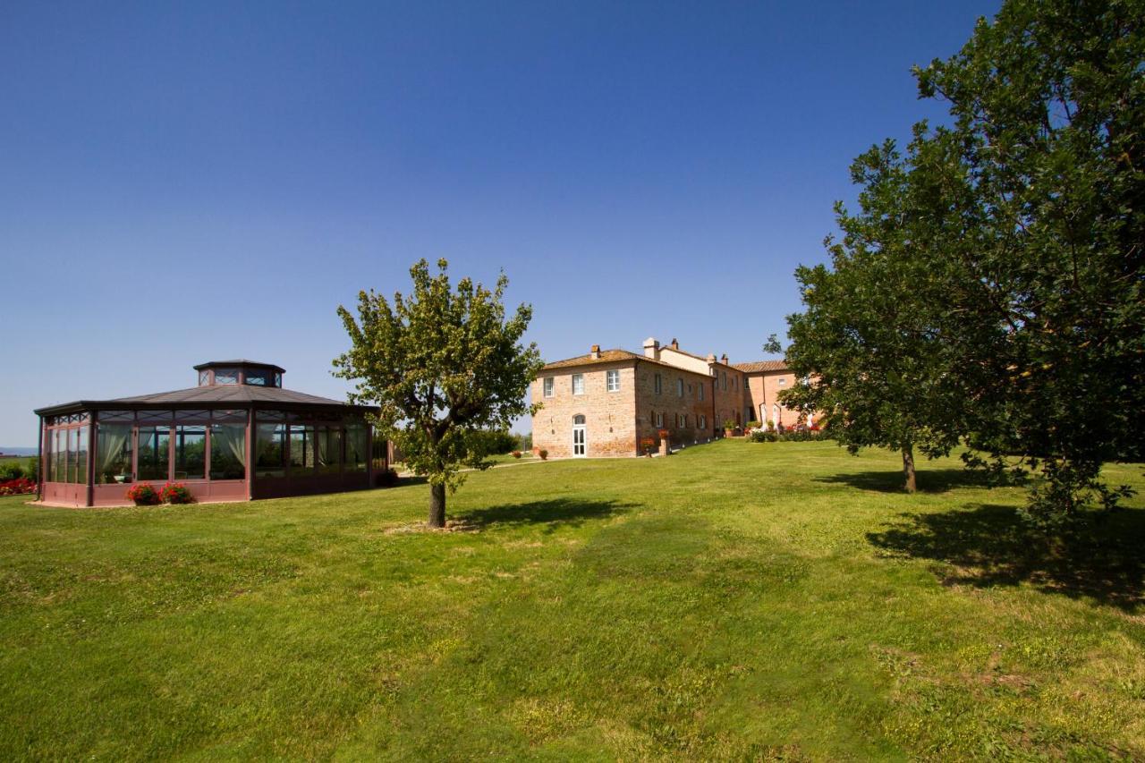 הוילה פויאנו דלה קיאנה Agriturismo S.Angelo מראה חיצוני תמונה