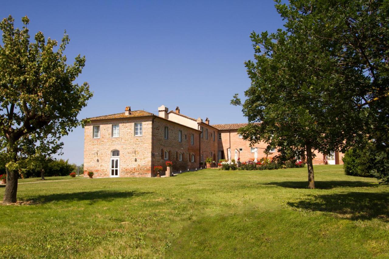 הוילה פויאנו דלה קיאנה Agriturismo S.Angelo מראה חיצוני תמונה
